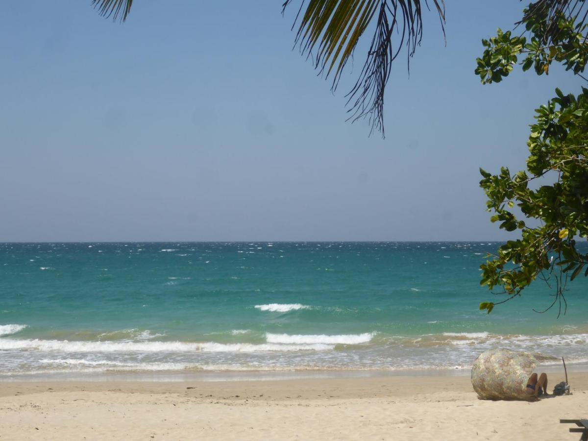 Oliver'S Laguna Eco Lodge Hotel نغابالي المظهر الخارجي الصورة